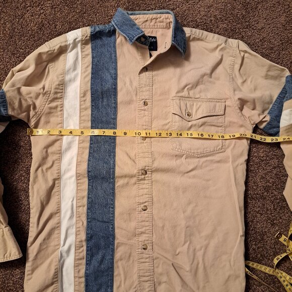 Vtg Wrangler Western long-sleeve Pearl-Snap Denim Shirt in Colorblock Pattern - Picture 3 of 5